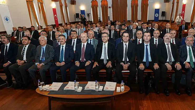 Hacımüftüoğlu'ndan Önemli Açıklama: 'YÖK'ün Öncülüğünde Üniversiteler Stratejik Hamlelerle Geleceğe Hazırlanıyor'