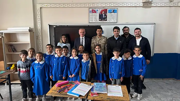 Hamur Kaymakamı Minuz'dan okullara ziyaret