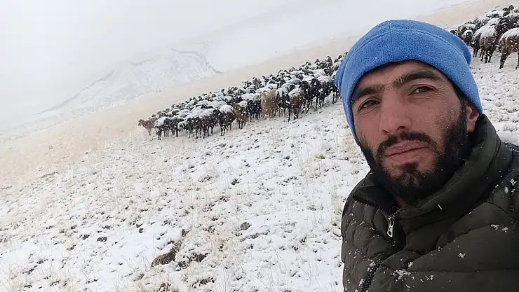 Hamur'un yaylalarında sürüler kar nedeniyle köye döndü
