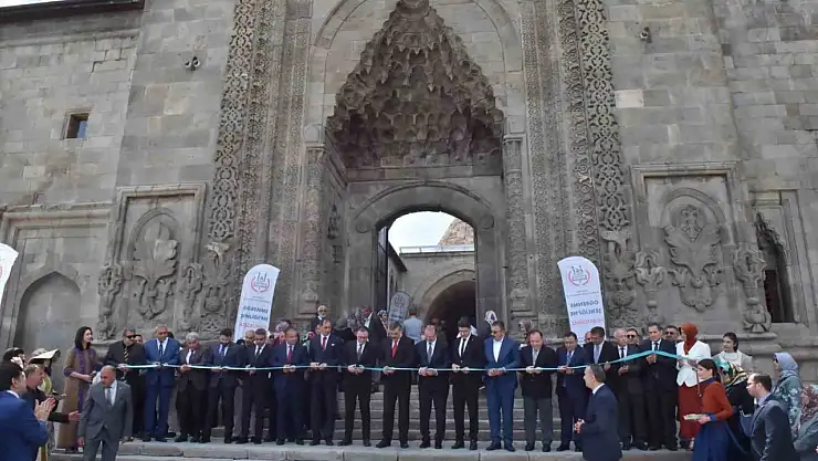 Hayat Boyu Öğrenme Haftası Çifte Minareli Medrese'de Kutlandı