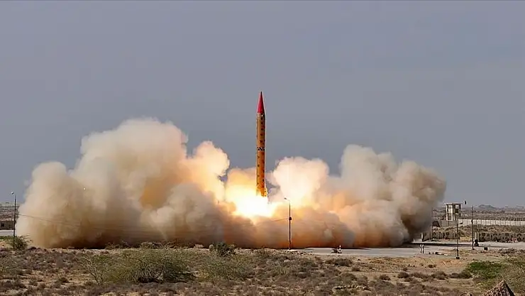 Her dakika nükleere 190 bin dolar: Dünya silahlanıyor