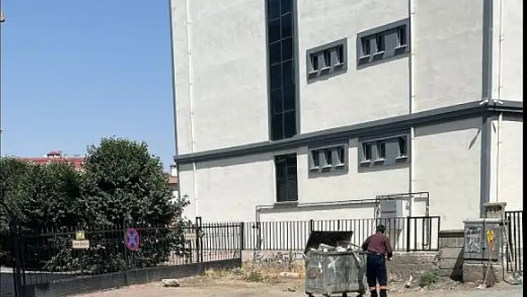 İğdır Belediyesi'nden Çöp Temizliği  Hızlı Yanıt ve Ortak Sorumluluk Vurgusu