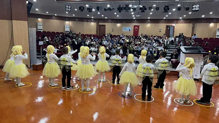 Iğdır'da 4-6 Yaş Kur'an Kursları Yıl Sonu Programı Coşkuyla Gerçekleştirildi