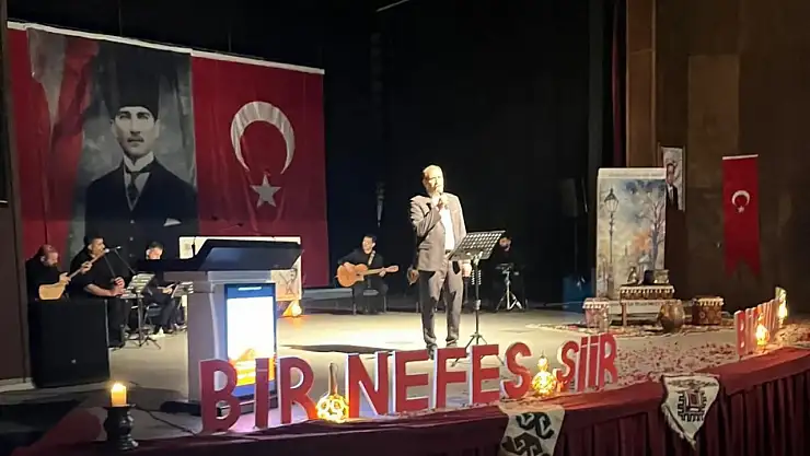 Iğdır'da Bir Nefes Şiir, Bir Yudum Türkü Programı Yoğun İlgi Gördü