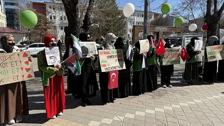 Iğdır'da Gazze için sessiz eylem düzenlendi