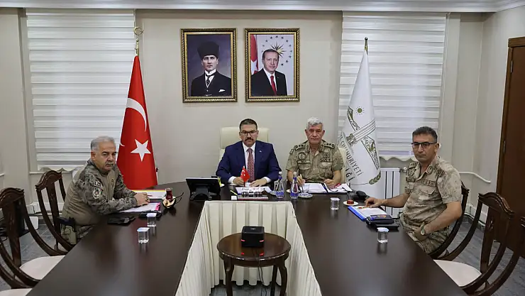 Iğdır'da Güvenlik Gündemi: Vali Turan, Bakan Yerlikaya Başkanlığındaki VKS Toplantısına Katıldı