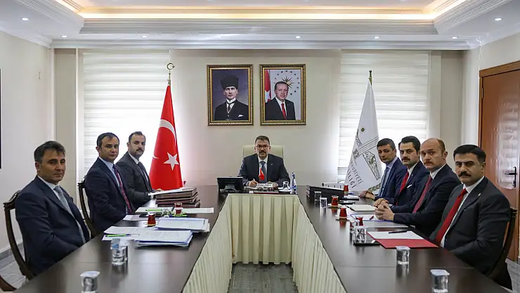Iğdır'da Haftalık Değerlendirme Toplantısı Projeler ve Çalışmalar Masaya Yatırıldı