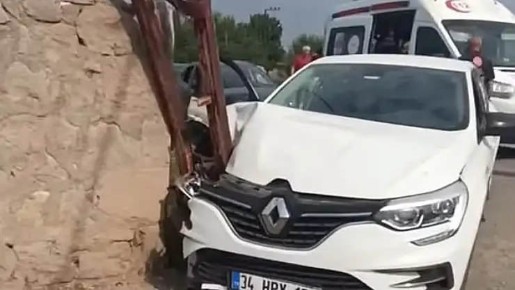 Iğdır'da Meydana Gelen Trafik Kazasında 1 Kişi Yaralandı