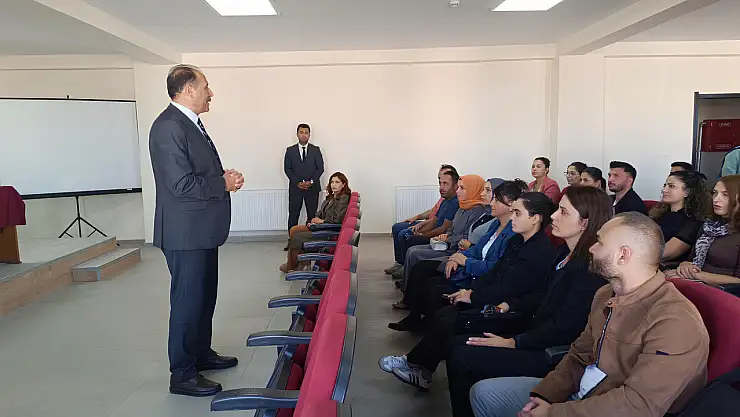 Iğdır'da Öğretmenlere Eğitimde Yapay Zekâ Kursu Düzenlendi
