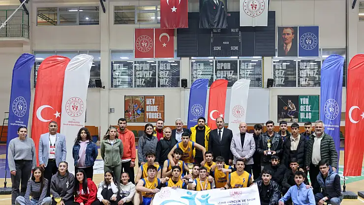 Iğdır'da Okul Sporları Basketbol Gençler Müsabakaları Sona Erdi