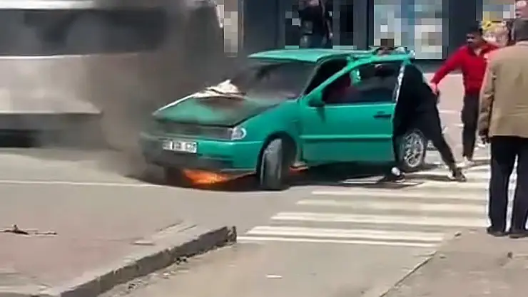 Iğdır'da Park Halindeki Araç Yangınında Can Kaybı Yok, Araç Kullanılamaz Hale Geldi!