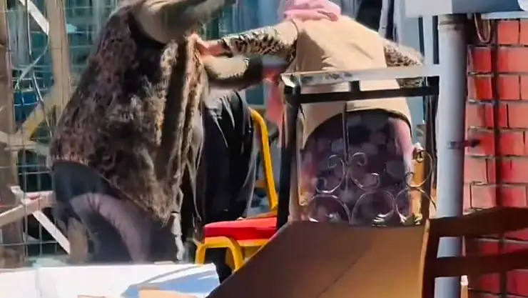 Iğdır'da pazarcı kadınlar arasında yer tartışması kavgaya dönüştü