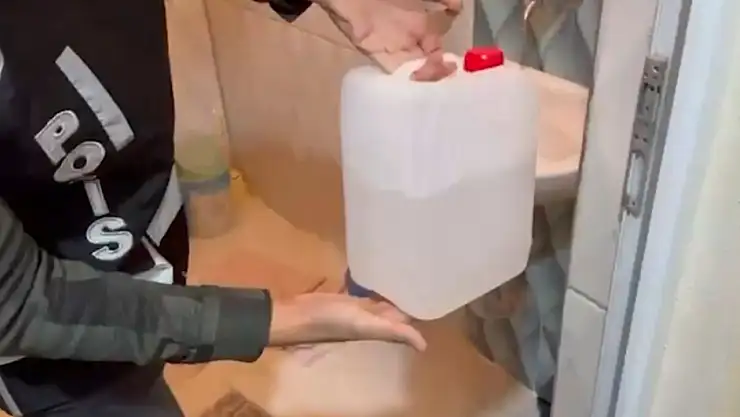 Iğdır'da sahte alkol ve ruhsatsız silahlara operasyon: Gözaltılar var!