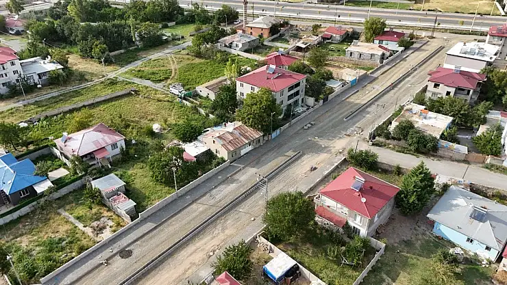 Iğdır'da Turan Caddesi'nde mimari düzenlemelerle yaşam kalitesi artırılıyor