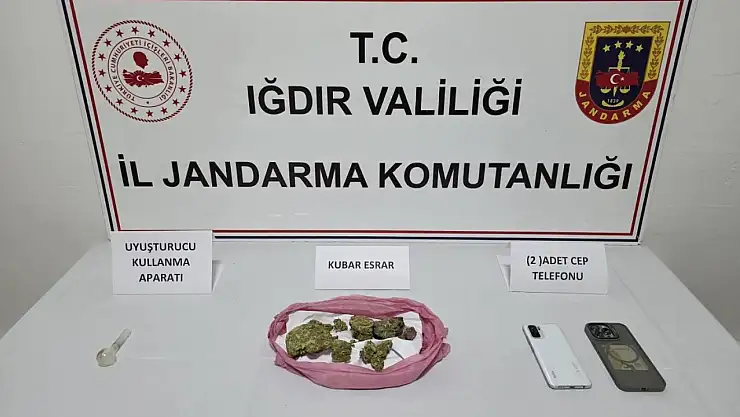 Iğdır'da Uyuşturucu Operasyonu: 358 Gram Kubar Esrar Ele Geçirildi