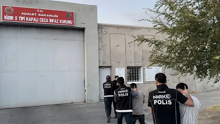 Iğdır'da uyuşturucu operasyonu: 3 tutuklama, 50 gram metamfetamin ele geçirildi