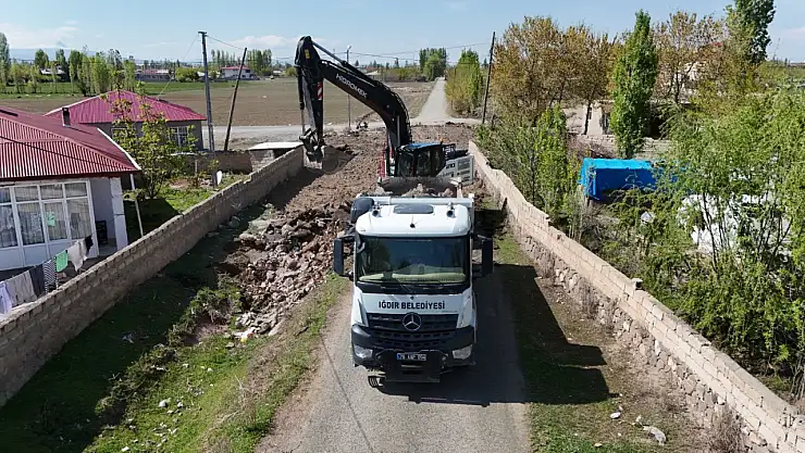 Iğdır'da yol açma ve onarım çalışmaları, ulaşımı konforlu hale getiriyor!