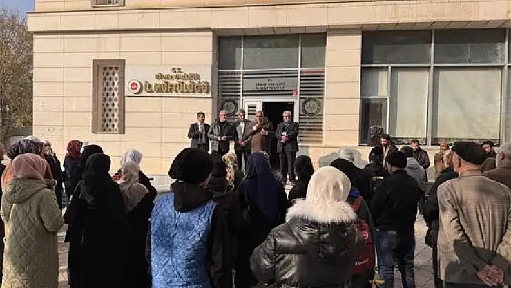 Iğdır'dan Umre Yolcuları Dualarla Uğurlandı - Kutsal Topraklara Yolculuk Başladı