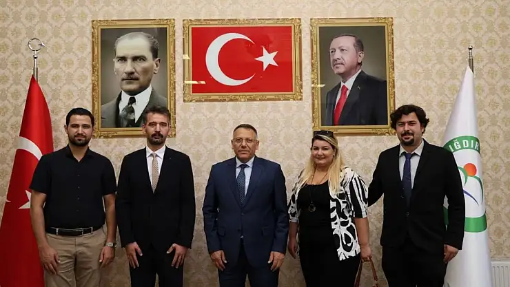 Iğdır Dr. Nevruz Erez Devlet Hastanesi Başhekimi Koçak'tan Rektör Gürel'e Ziyaret