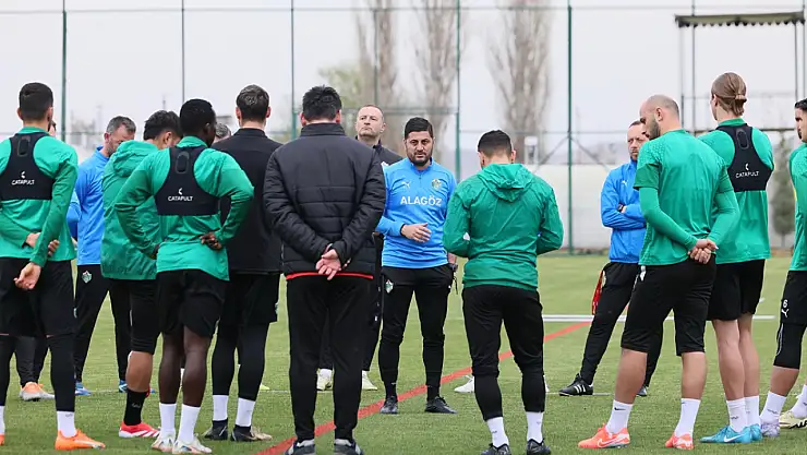 Iğdır FK, play-off hedefiyle Ümraniyespor karşısına çıkıyor