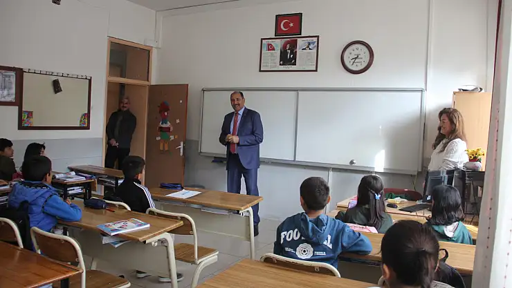 Iğdır İl Millî Eğitim Müdürü Aziz GÜN, Kazım Karabekir İlkokulunu Ziyaret Etti