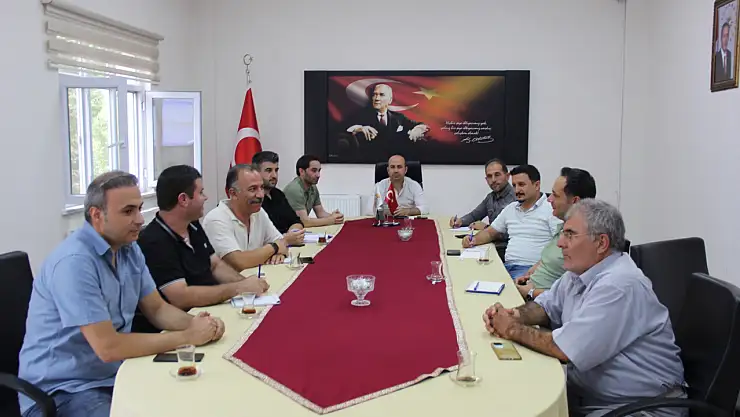 Iğdır İl Özel İdaresi Personeline Kapsamlı Eğitim ve Proje Değerlendirme Toplantısı Düzenledi