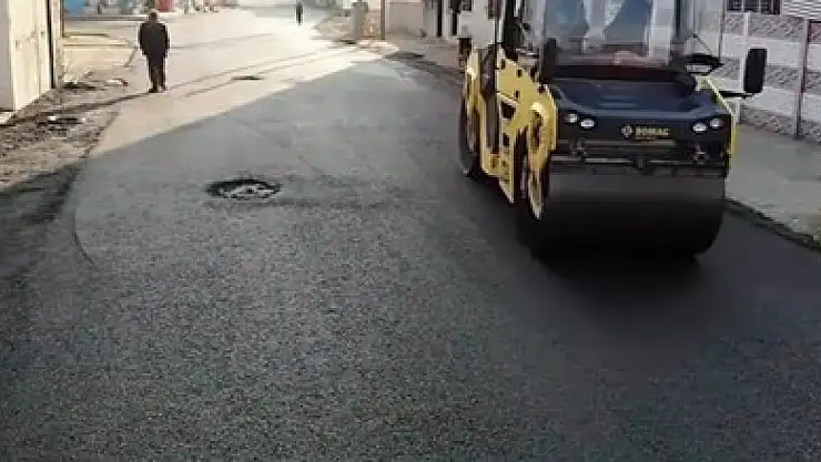 Iğdır İl Özel İdaresi ve Karakoyunlu Belediyesi'nden Ortak Asfalt Çalışması