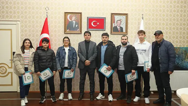 Iğdır Üniversitesi masa tenisi takımları başarıya doymuyor