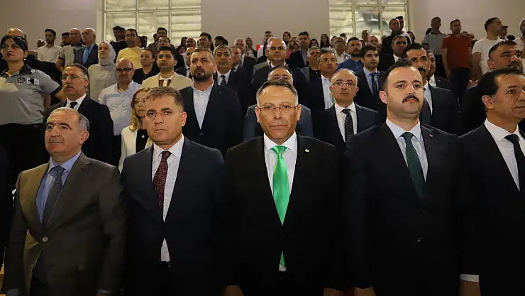 Iğdır Üniversitesi mezuniyet töreninde dostluk ve başarılar kutlandı