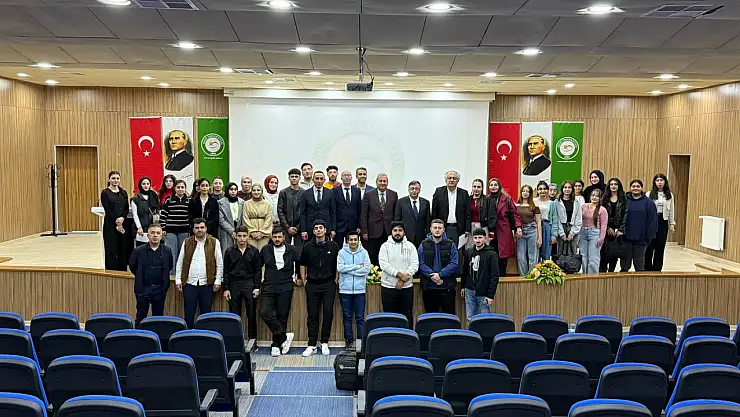 Iğdır Üniversitesi'nde Sosyal Güvenlik Bilinci Paneli Düzenlendi