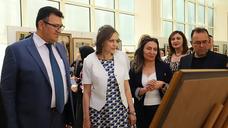 Iğdır Üniversitesi'nde 'Ustadan Çırağa Geleneksel Türk Sanatları' Sergisi Büyük İlgi Gördü