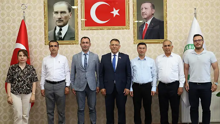 Iğdır Üniversitesi'nde Yeni Dönem: İşbirliği ve Kalkınma İçin İlk Ziyaret Gerçekleşti