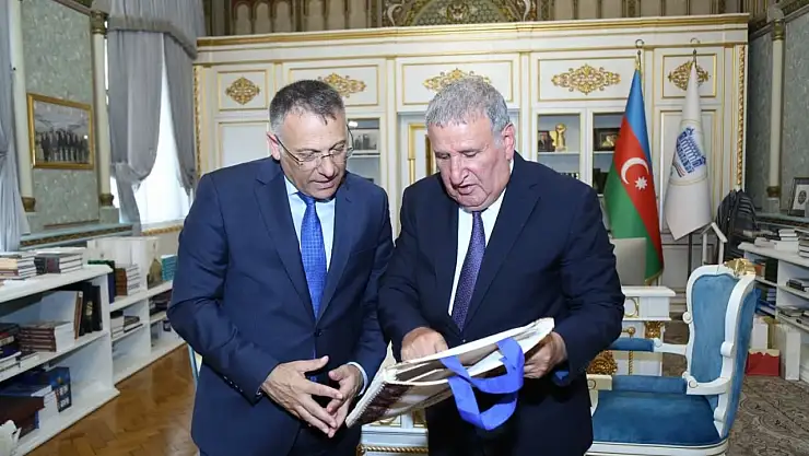 Iğdır Üniversitesi Rektörü Prof. Dr. Ekrem Gürel'den Azerbaycan'da Akademik İşbirliği Ziyareti