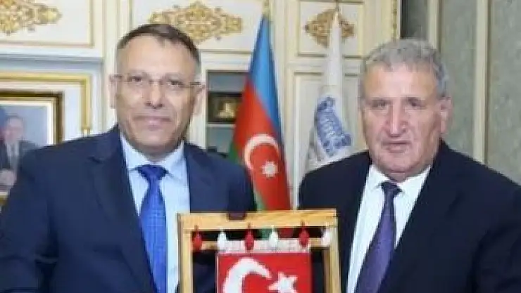 Iğdır Üniversitesi Rektörü Prof. Dr. Ekrem Gürel'in Azerbaycan Ziyareti: Uluslararası İş Birlikleri Güçleniyor