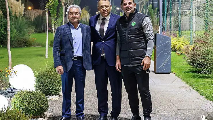 Iğdır Üniversitesi Rektörü Prof. Dr. Ekrem Gürel'den Alagöz Holding Iğdır FK'ya Ziyaret