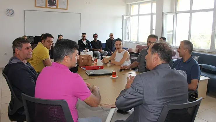 İl Millî Eğitim Müdürü Aziz GÜN'den Okul Ziyaretleri: Öğretmen ve Öğrencilerle Bir Araya Geldi