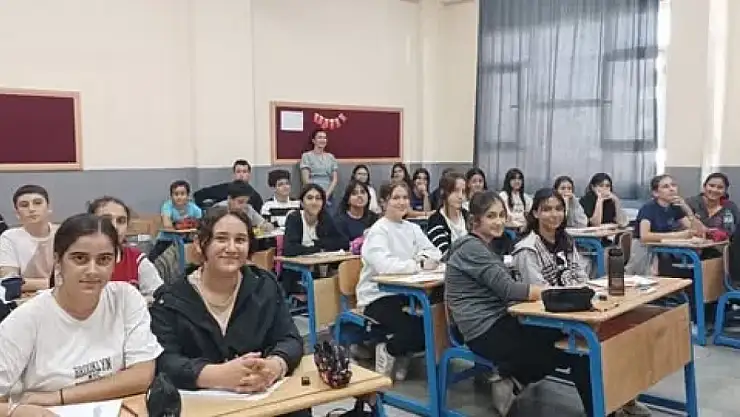 İl Milli Eğitim Müdürü Aziz Gün'den Destekleme ve Yetiştirme Kurslarına Ziyaret