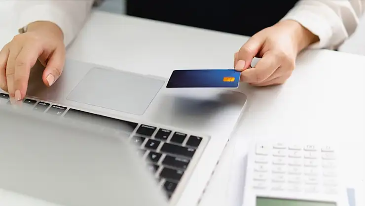 İnternetten kazanıp vergi vermeyenlere ceza geliyor