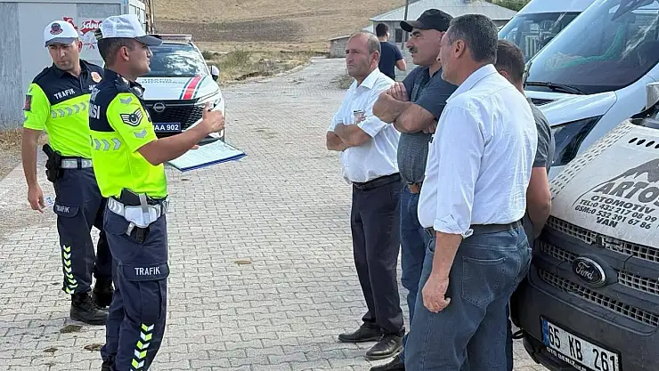 İpekyolu'nda Öğrencilere ve Servis Sürücülerine Trafik Eğitimi ve Denetim Uygulaması