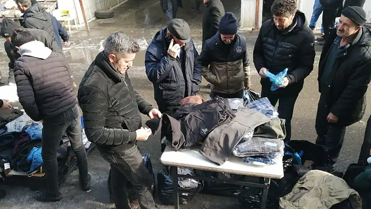 İran'dan gelen kışlıklar Ağrı'da alıcısıyla buluştu