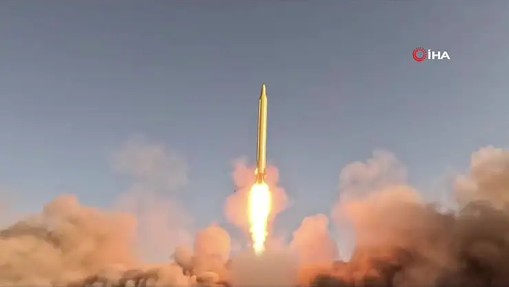 İran'dan İsrail'e yeni füze saldırısı: Askeri üsler hedefte