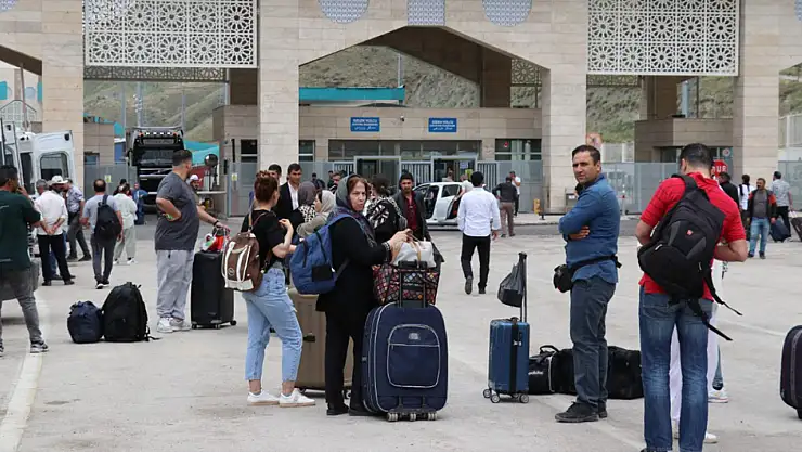 İranlı Turistlerden İsrail'e Sert Tepki İntikam Arzusuyla Dolu