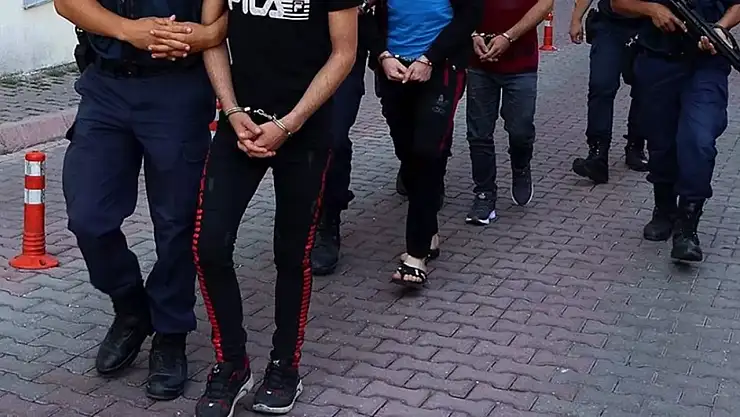 İstanbul'da Huzur Operasyonu: 700 Şahıs Gözaltına Alındı!