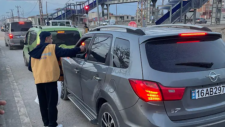 İyilik Derneği Doğubayazıt temsilciliği 'iftara beş kala' sahadaydı