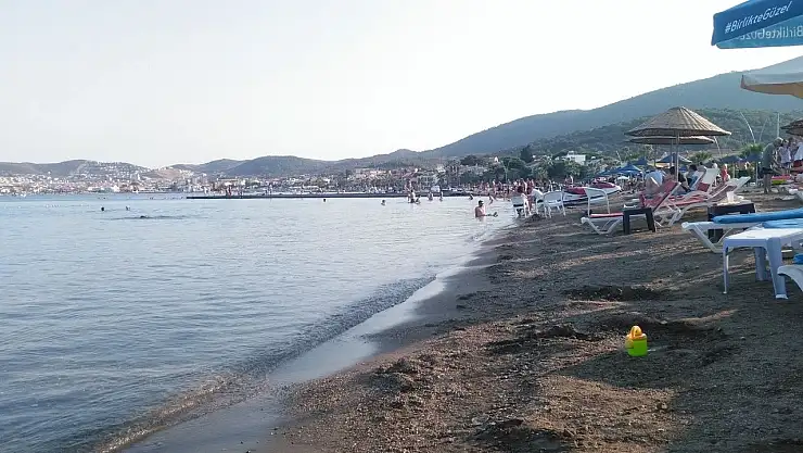 İzmir'de Toplu Taşımayla Ulaşılabilen 5 Ekonomik Sahil: Yazın Serinlemenin Yeni Adresi!