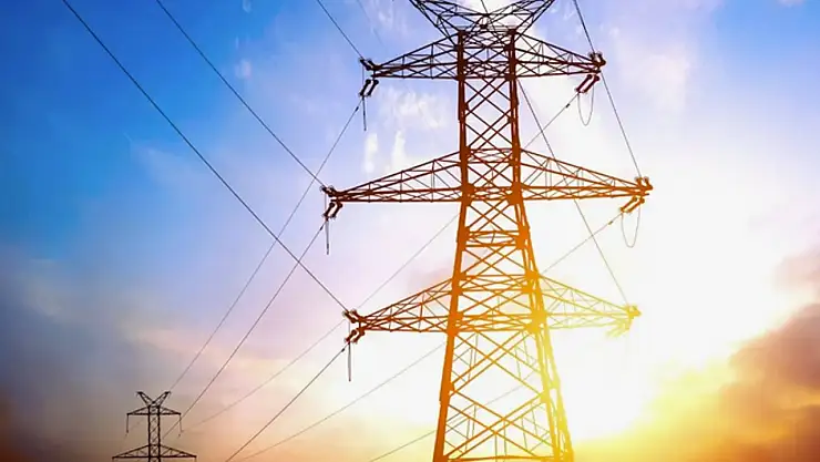İzmir'in 13 ilçesinde elektrik kesintisi: Uzun süreli bakım çalışmaları nedeniyle devre dışı kalacaklar