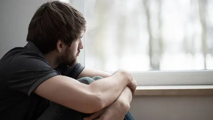 Kaçıngan Bağlanma Nedenleri Nedir, Belirtileri, ve Tedavi Yöntemleri