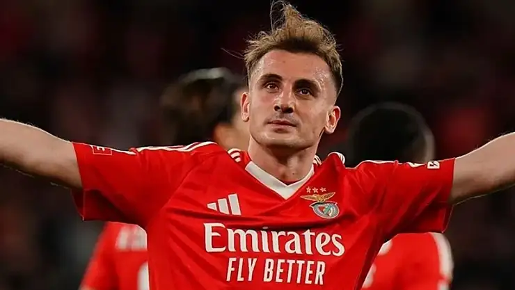 Kadıköy'ün Yeni Yıldızı: Kerem Aktürkoğlu Fenerbahçe ile Anlaştı ve İstanbul'a Geri Dönüyor!