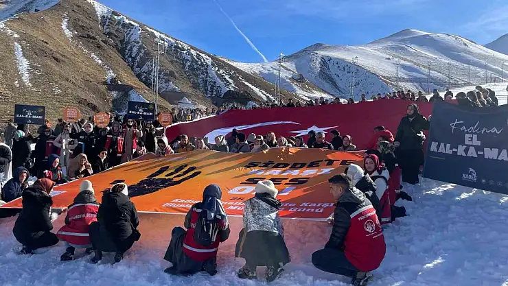 Kadına Yönelik Şiddete Karşı Erzurum'da 'Şiddete Karşı Tek Yürek Yürüyüşü' Düzenlendi