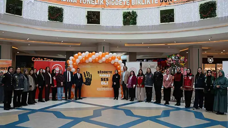 Kadına Yönelik Şiddetle Mücadelede 25 Kadın 25 Hikâye Sergisi Erzurum'da Açıldı